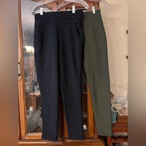 Women's Black and Green Fleece Lined Legging Size S/M. With pockets!